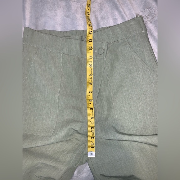 Entro soft Olive Green Cargo Pants cross over waistband size small wideleg - Picture 3 of 7